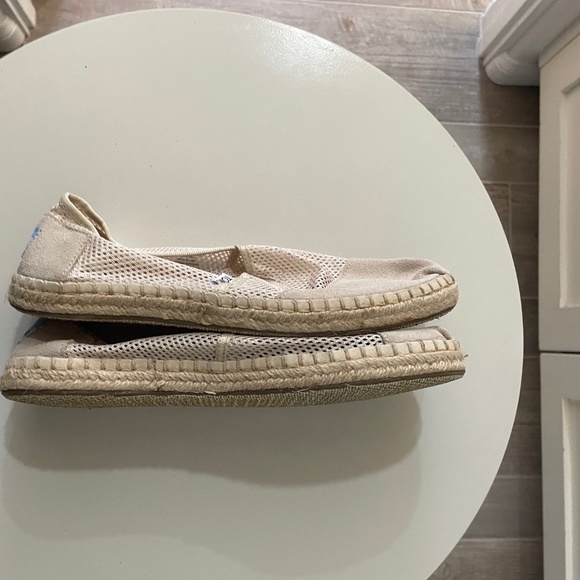 ☀️SALE☀️ NEW TOMS Suede Leather/ Cotton Mesh Slip-On - Picture 4 of 7
